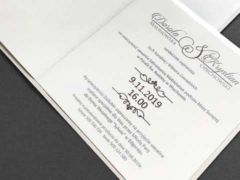 Ekrü Cinderella gyöngyházfényű meghívó nyomtatott betétlapja kinyitva